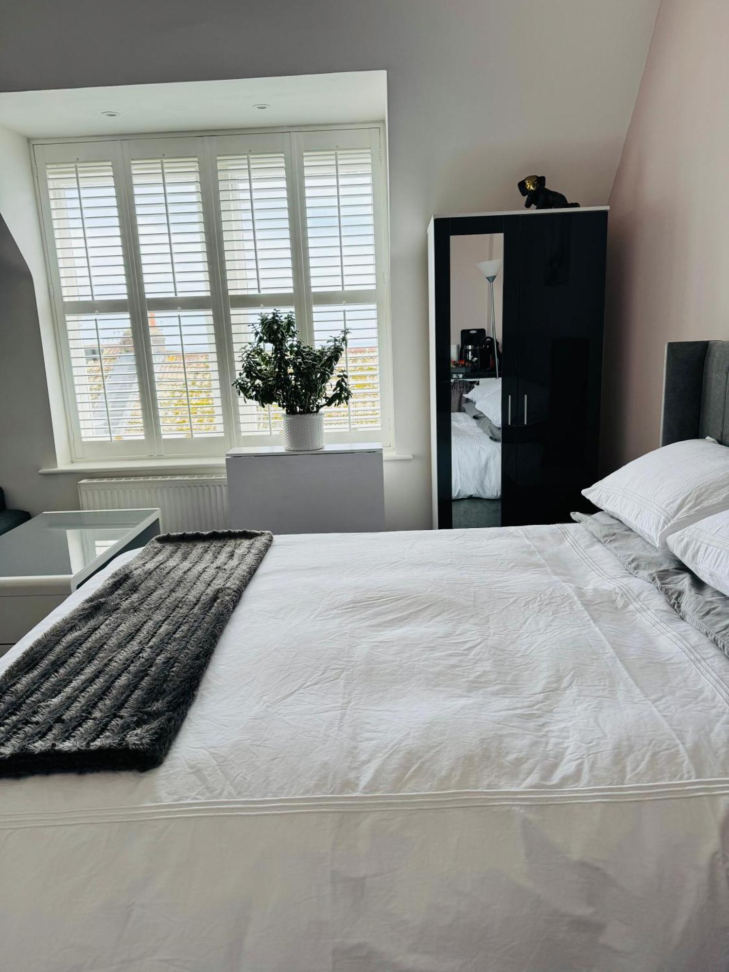 Penthouse Suite, Sea View, Close To Shops, Beach And Train St Leonards-on-Sea Zewnętrze zdjęcie