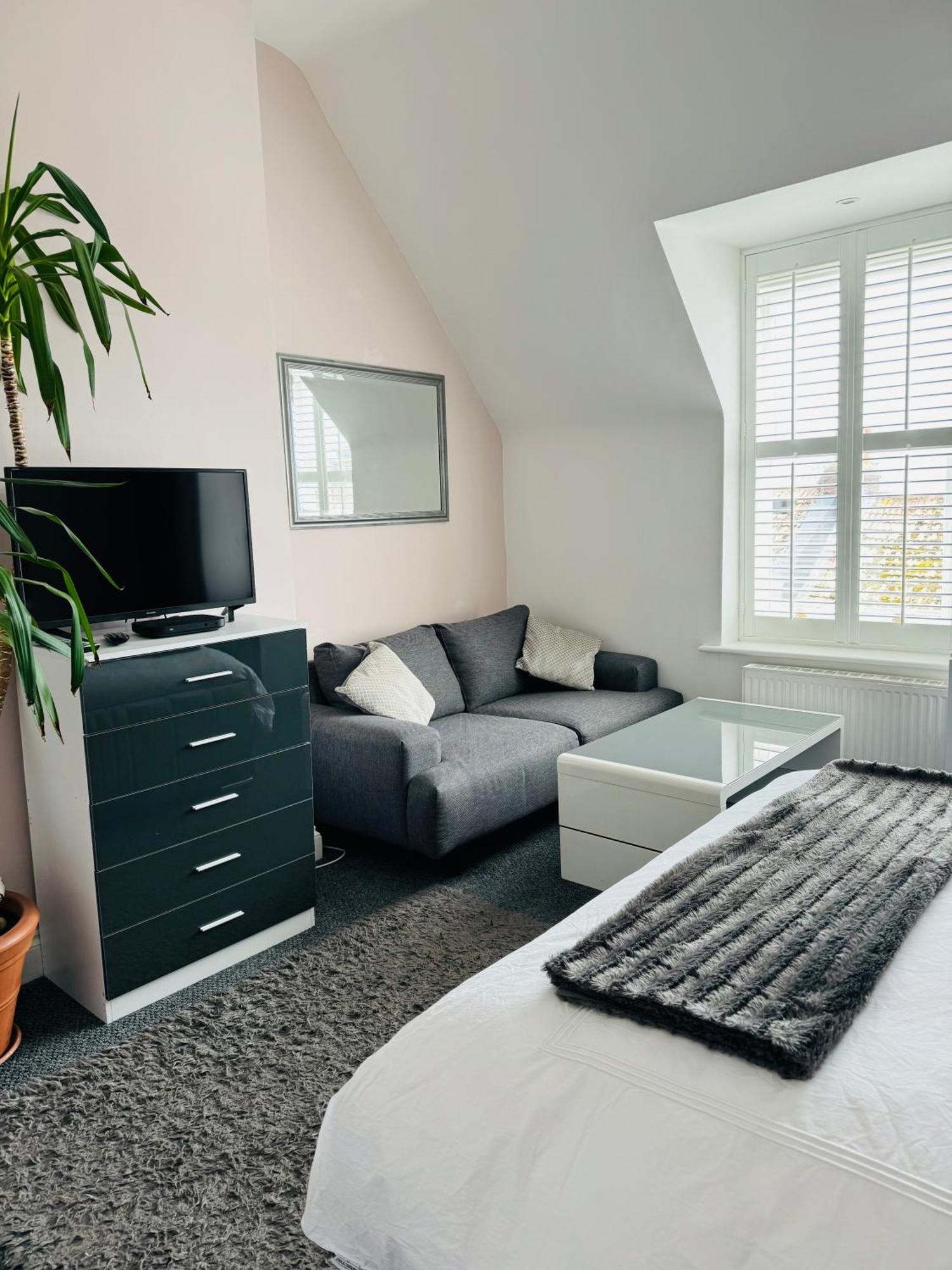 Penthouse Suite, Sea View, Close To Shops, Beach And Train St Leonards-on-Sea Zewnętrze zdjęcie